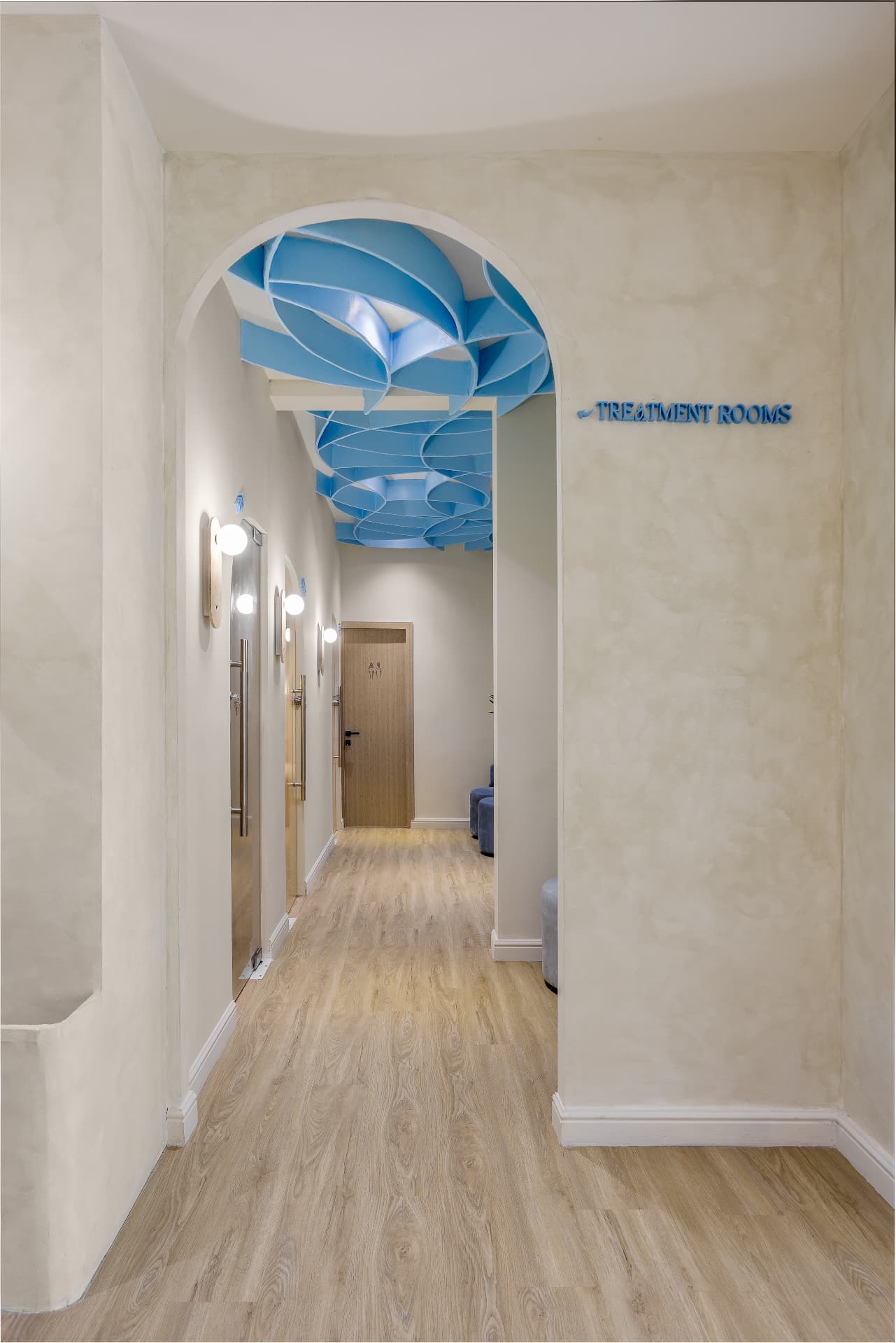 Mosi Skin interior by Icora Studio, image 3 of 7