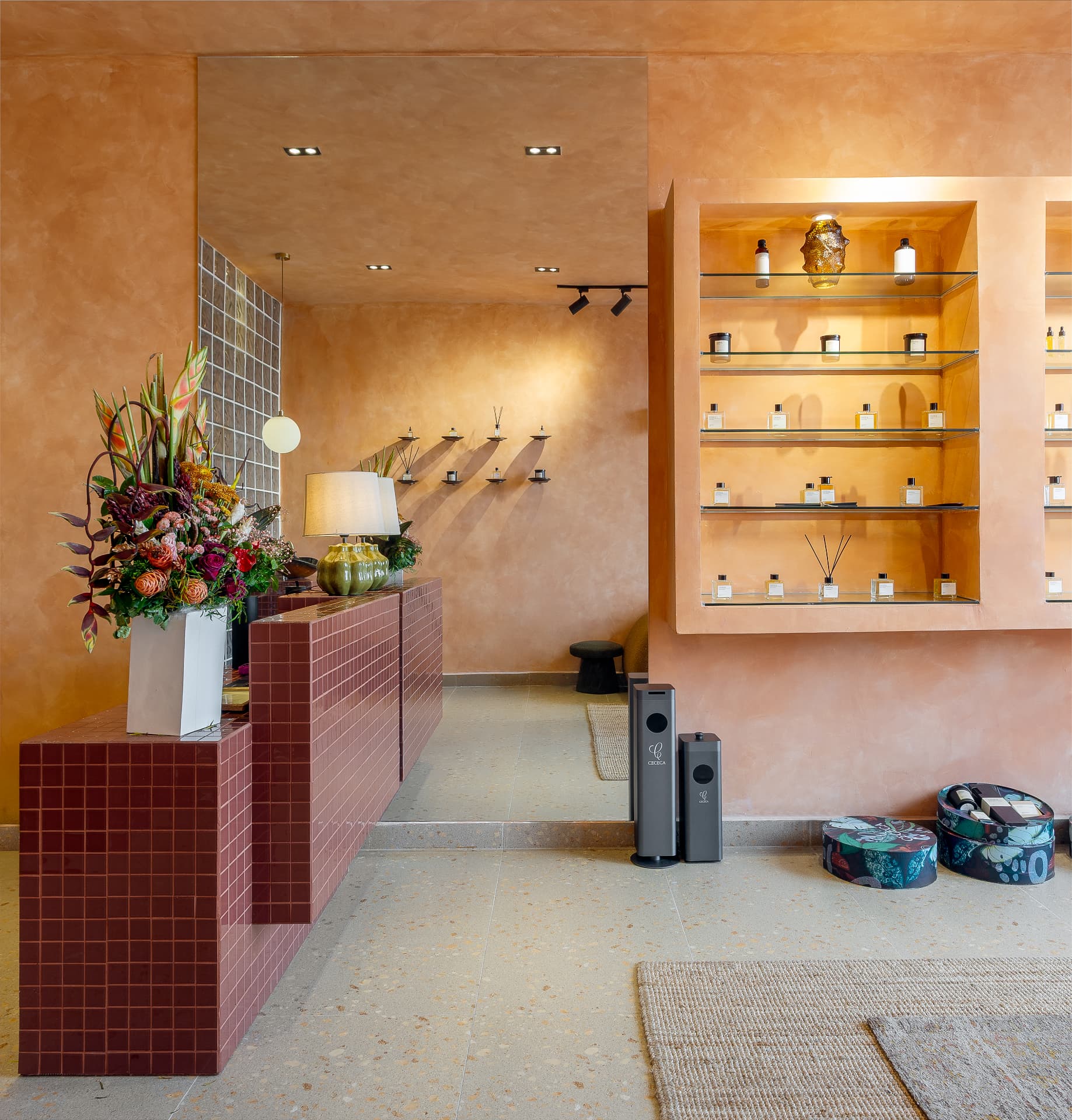 Cececa — Retail by Icora Studio